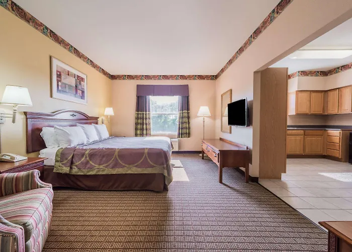 Hotel Super 8 By Wyndham Worth Stockyards 2*