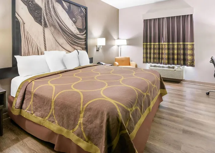 Super 8 By Wyndham Worth Stockyards Fort Worth