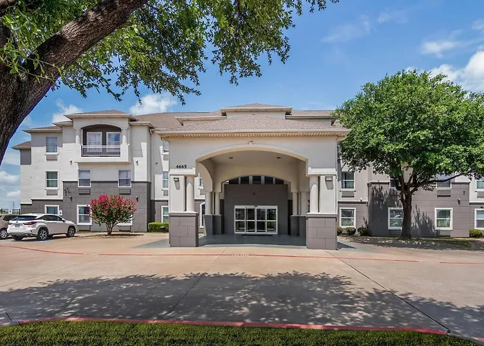 Super 8 By Wyndham Worth Stockyards Hotel 2*