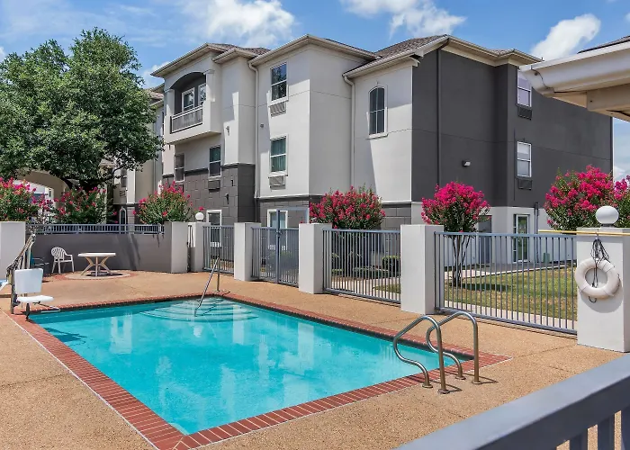 Super 8 By Wyndham Worth Stockyards Fort Worth